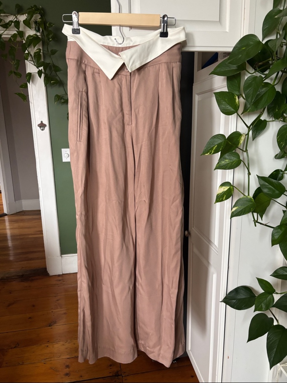 Noli Wide-Leg Pants in Dusty Rose with Cream Fold-Over Waist